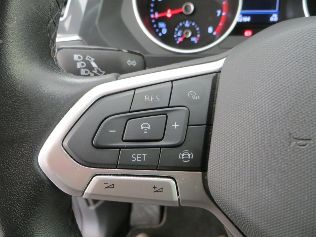 Volkswagen Tiguan SUV / Terénní 1,5 l 110 kw