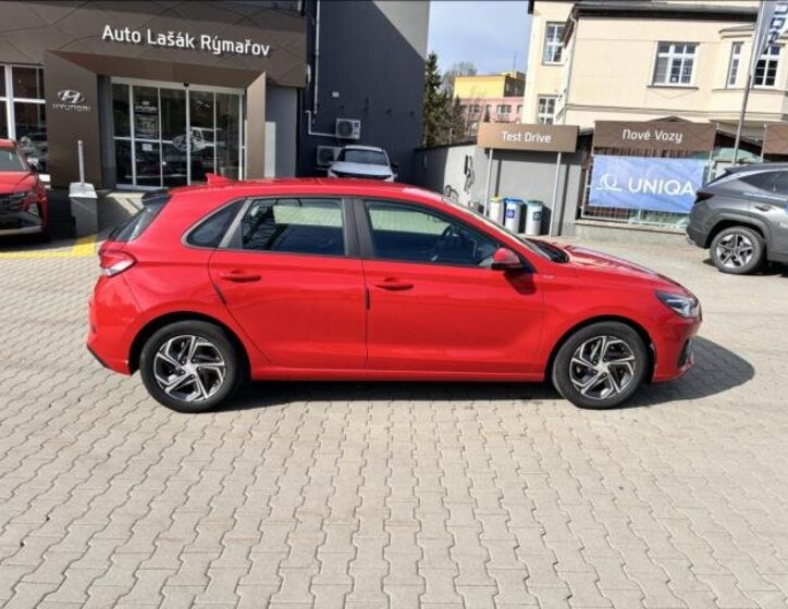 Hyundai i30 Hatchback 998,0 88 kw