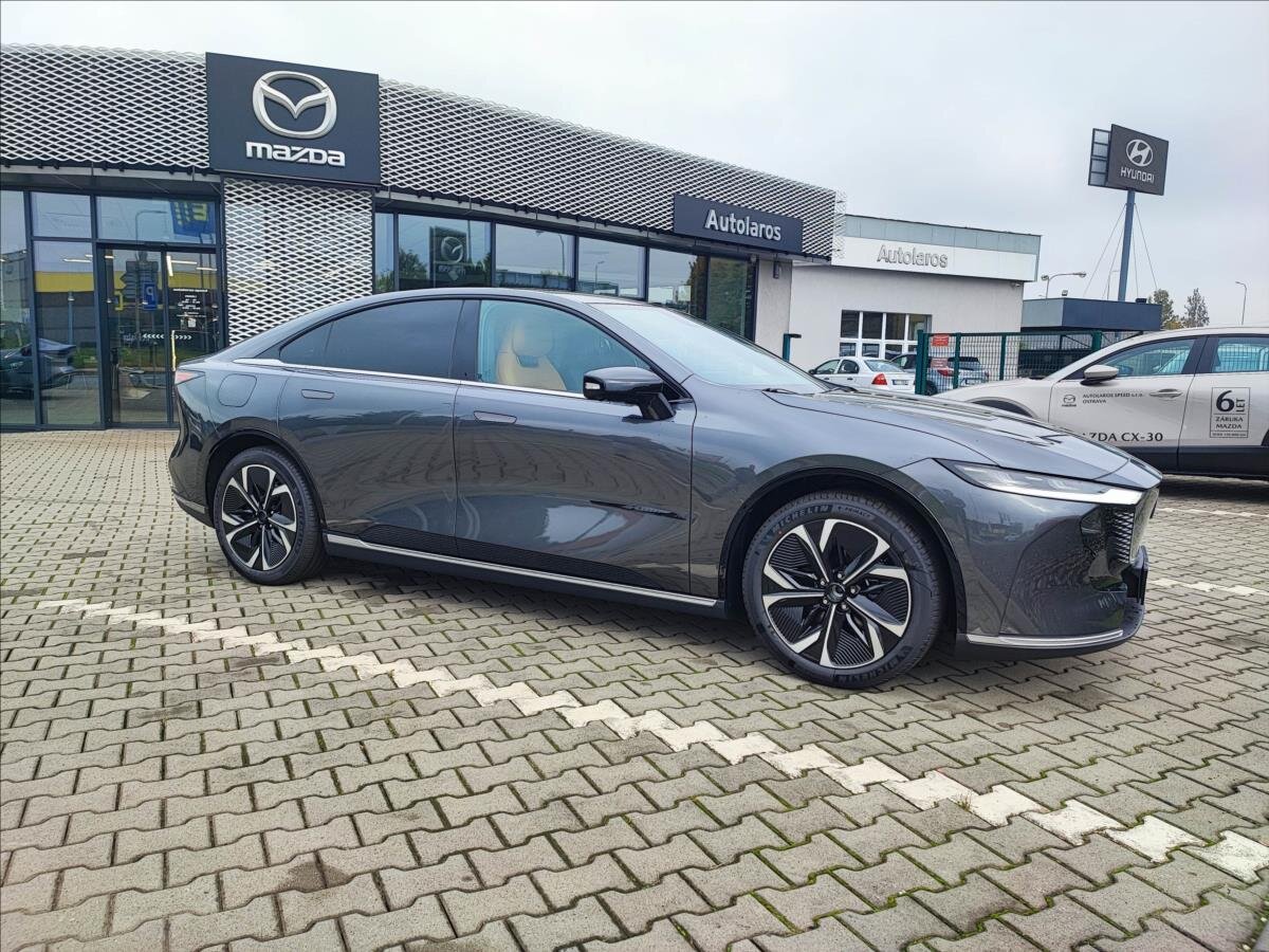 Mazda 6e