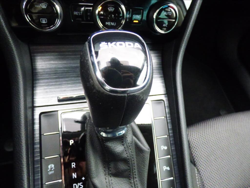 Škoda Superb Kombi 2,0 l 147 kw