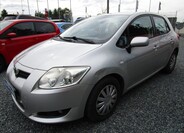 Toyota Auris 1