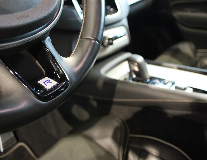 Volvo XC90 SUV / Terénní 2,0 l 173 kw