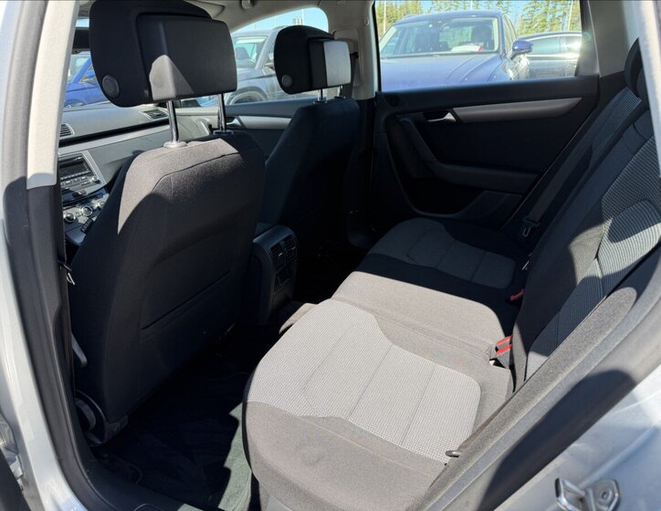 Volkswagen Passat Kombi 2,0 l 103 kw