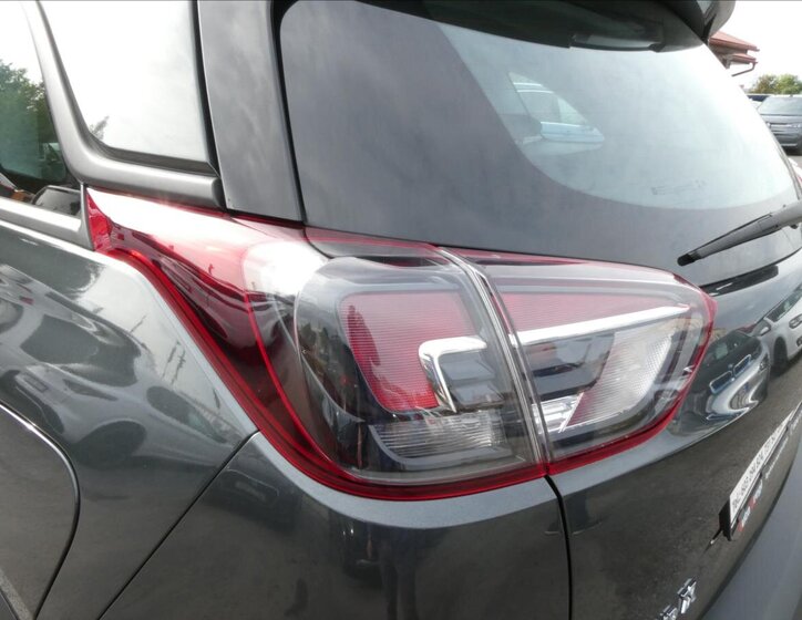 Opel Crossland X MPV 1,2 l 96 kw