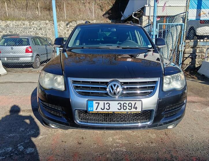 Volkswagen Touareg 2