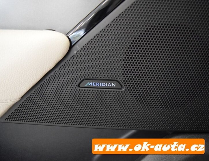 Land Rover Range Rover Velar SUV 2,0 l 0