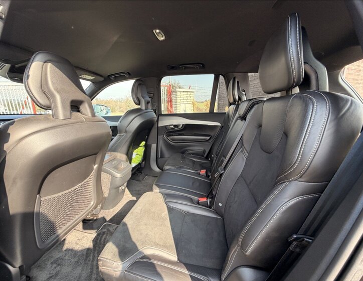 Volvo XC90 SUV / Terénní 2,0 l 173 kw