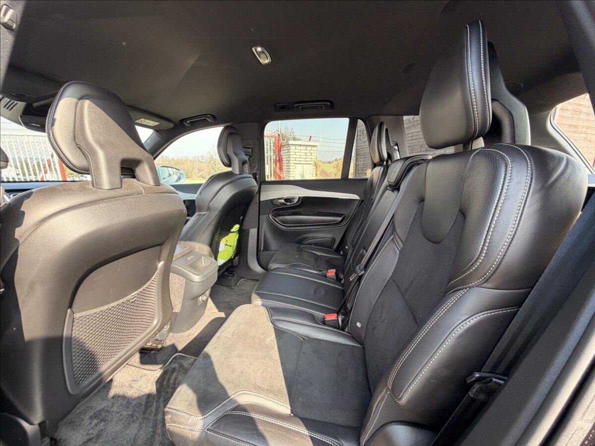 Volvo XC90 SUV / Terénní 2,0 l 173 kw