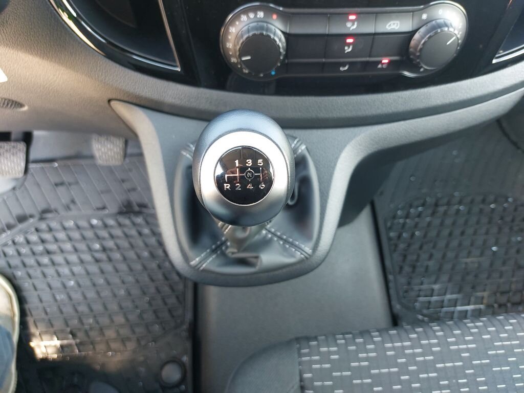 Mercedes-Benz Vito Skříň 2,0 l 100 kw