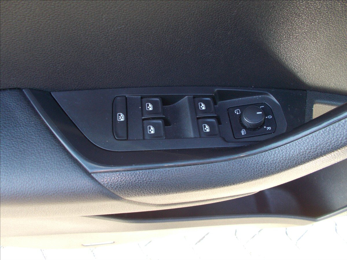 Škoda Karoq SUV / Terénní 2,0 l 110 kw