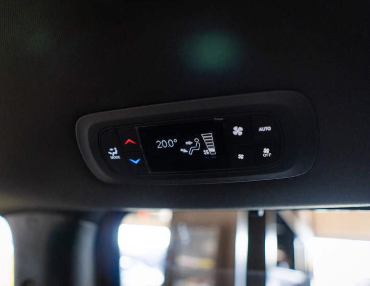 Chrysler Pacifica 33