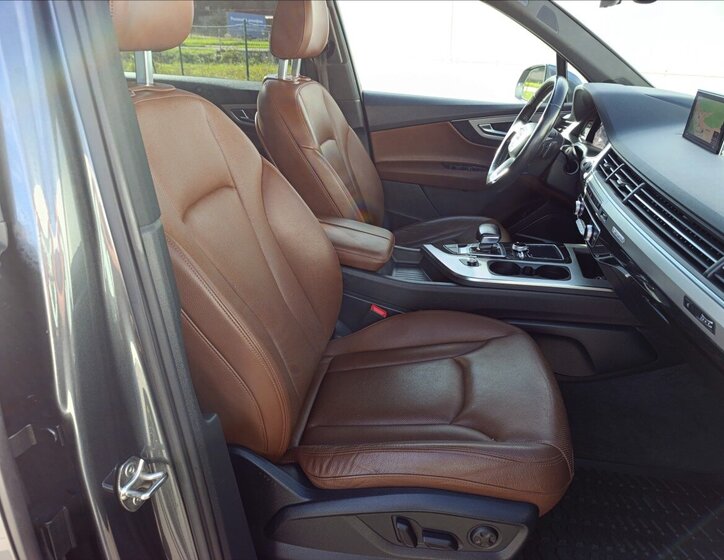 Audi Q7 SUV / Terénní 3,0 l 245 kw