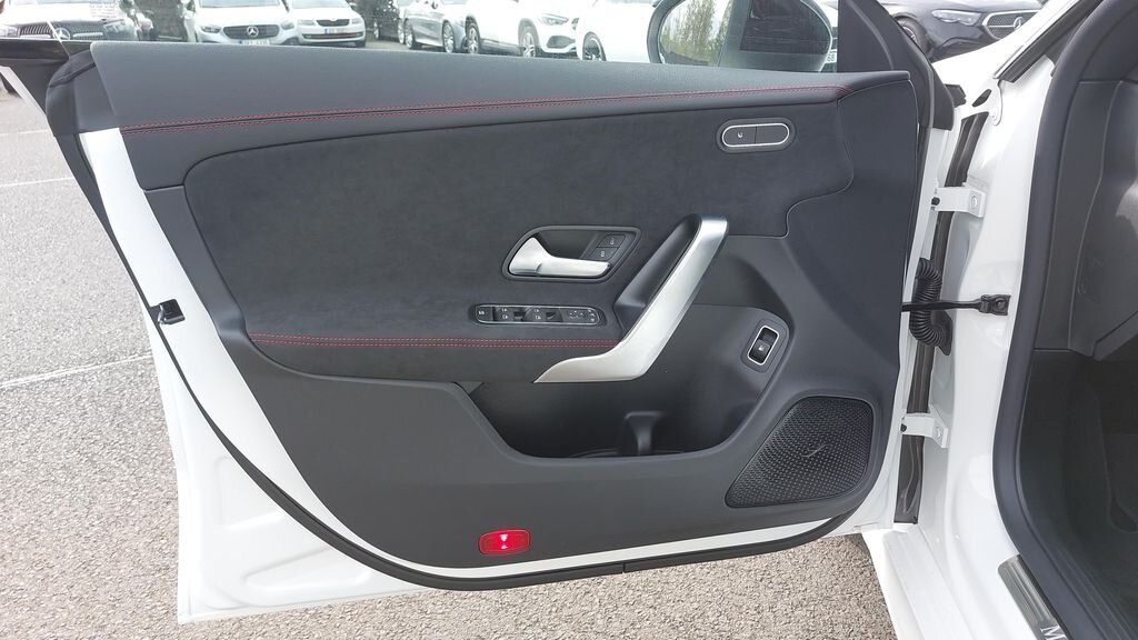 Mercedes-Benz CLA Kombi 1,3 l 120 kw