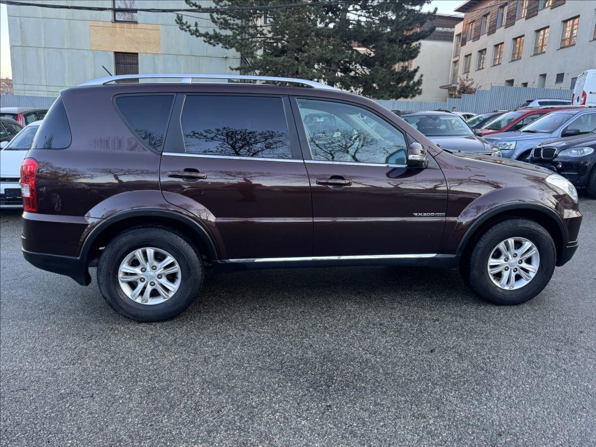 SsangYong Rexton SUV 2,0 l 114 kw