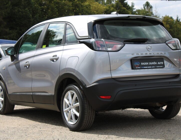 Opel Crossland SUV / Terénní 1,2 l 96 kw