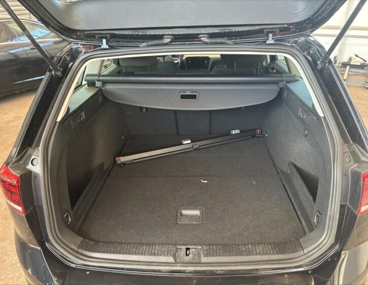 Volkswagen Passat Kombi 2,0 l 110 kw