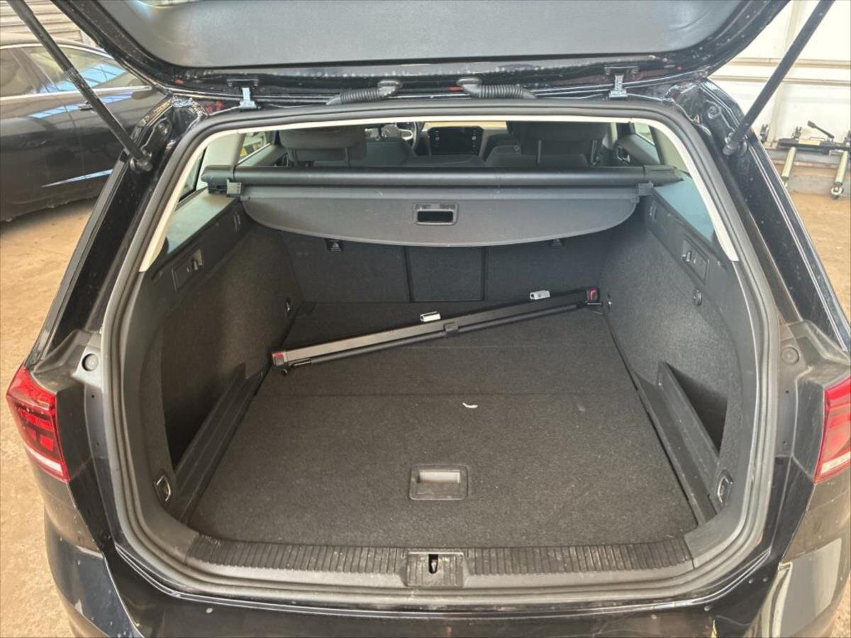 Volkswagen Passat Kombi 2,0 l 110 kw