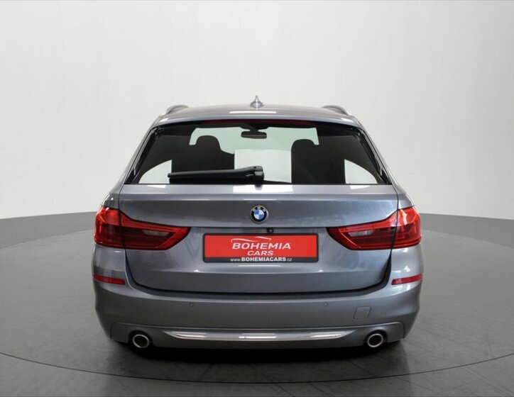 BMW Řada 5 Kombi 2,0 l 140 kw