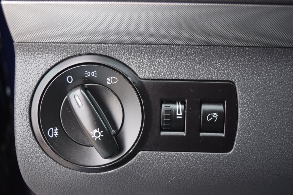 Volkswagen Touran Kombi 1,4 l 103 kw