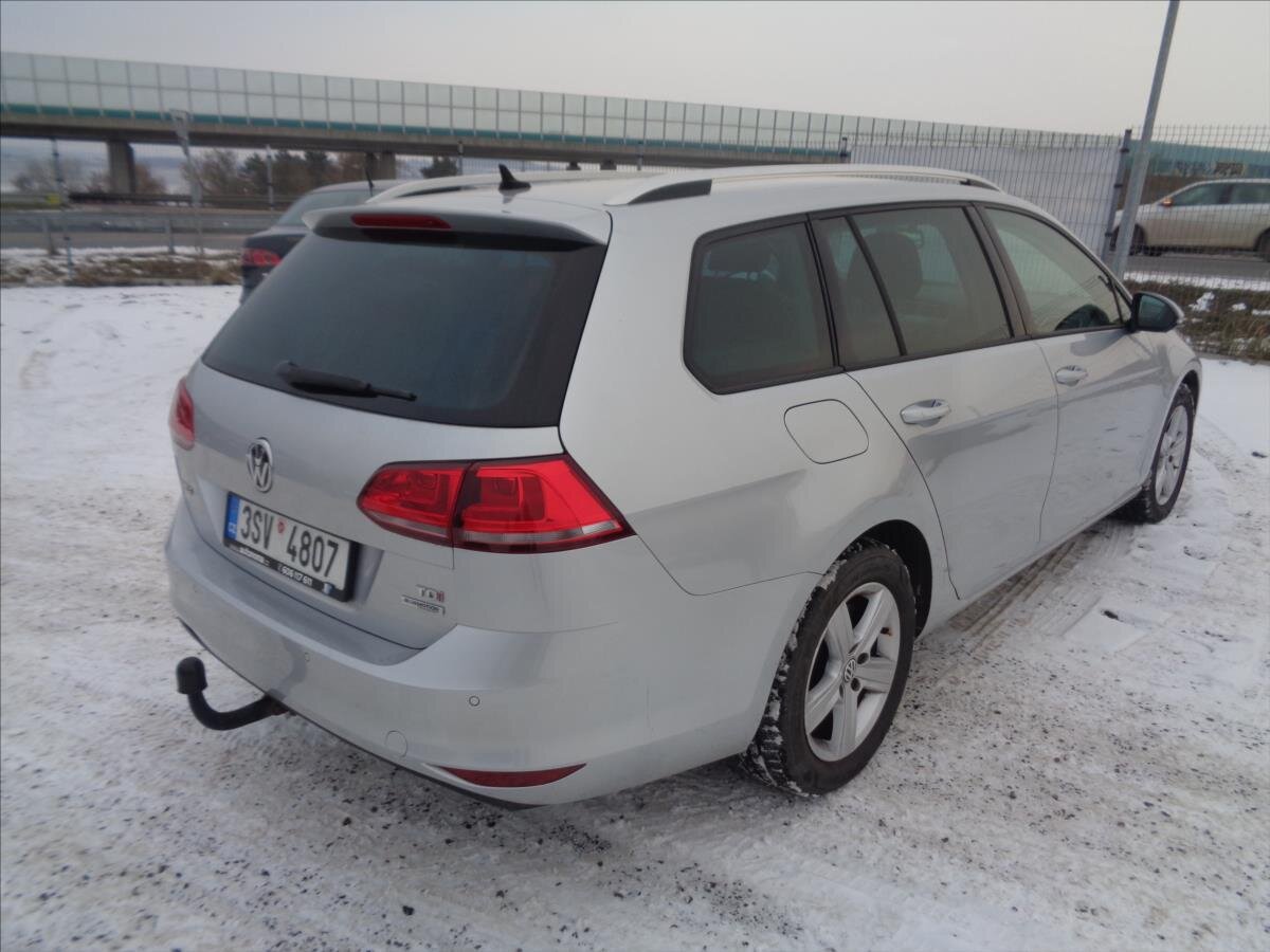 Volkswagen Golf Kombi 1,6 l 77 kw