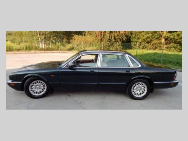 Jaguar XJ8 Sedan 0,0 209 kw