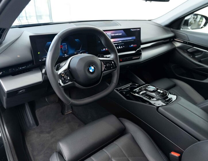 BMW Řada 5 11