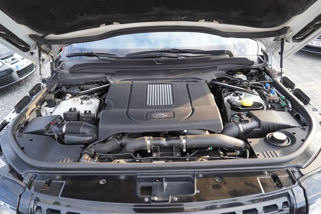Land Rover Range Rover SUV / Terénní 4,4 l 250 kw