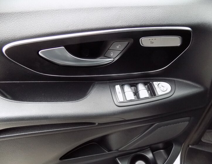 Mercedes-Benz Vito 22