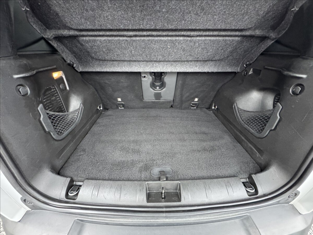 Jeep Renegade SUV 1,6 l 84 kw