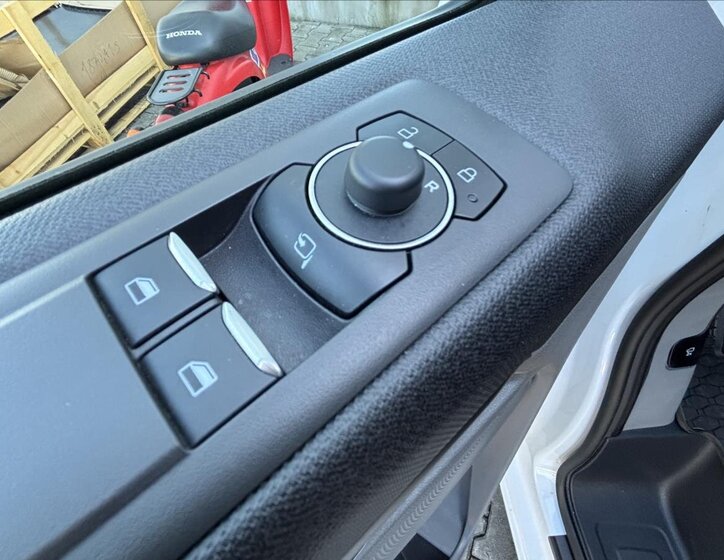 Ford Tourneo Custom Kombi 2,0 l 110 kw