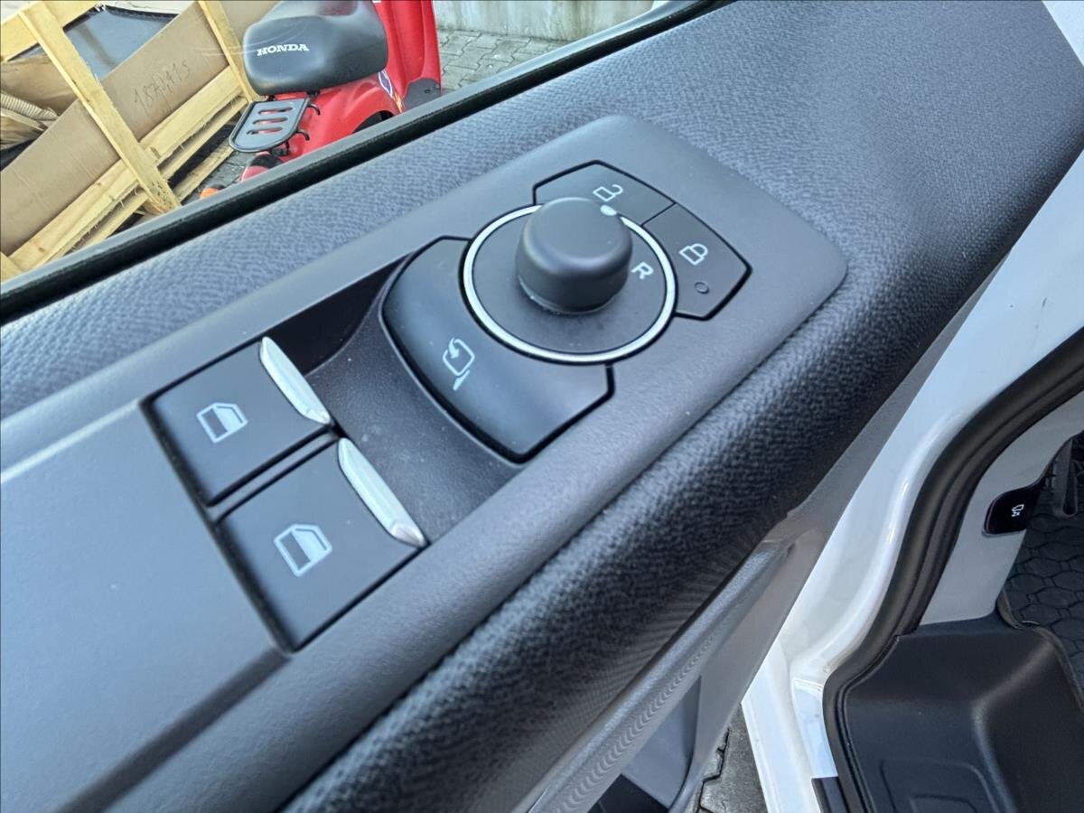 Ford Tourneo Custom Kombi 2,0 l 110 kw