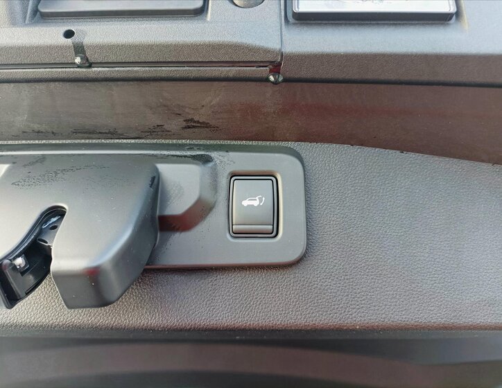 Mitsubishi Grandis SUV 1,3 l 104 kw