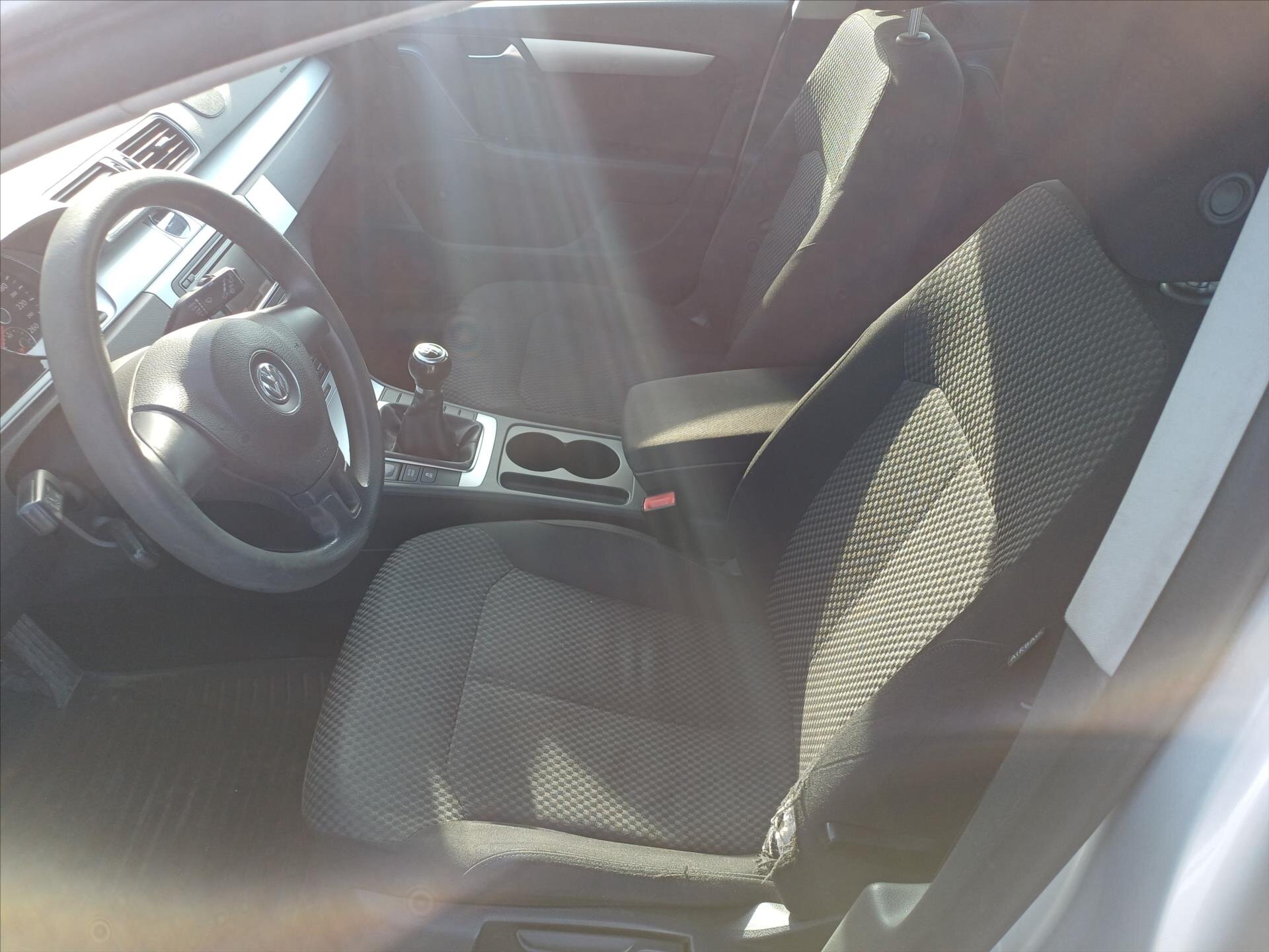 Volkswagen Passat Kombi 1,6 l 77 kw