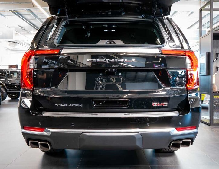 GMC Yukon SUV 6,2 l 313 kw