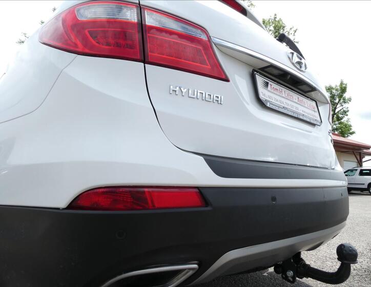 Hyundai Grand Santa Fe 11