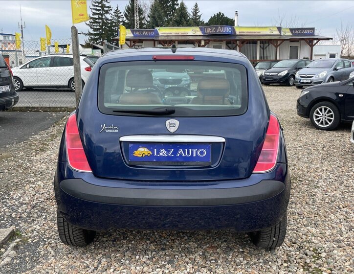 Lancia Y Hatchback 1,2 l 59 kw