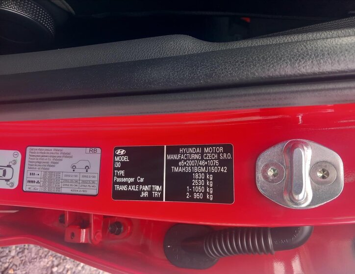 Hyundai i30 Hatchback 998,0 88 kw