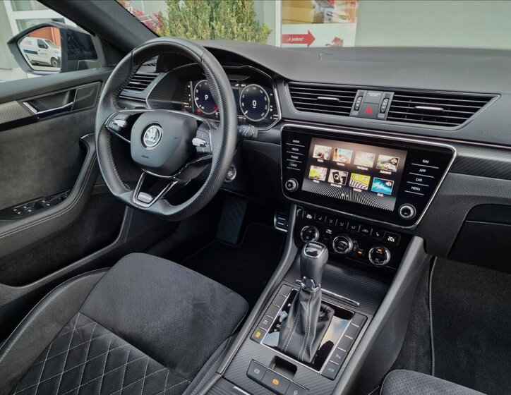 Škoda Superb Kombi 2,0 l 110 kw