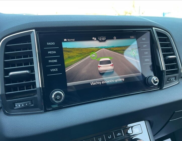 Škoda Karoq SUV / Terénní 2,0 l 110 kw