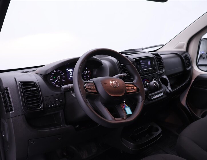 Toyota Proace Max Skříň 2,2 l 88 kw