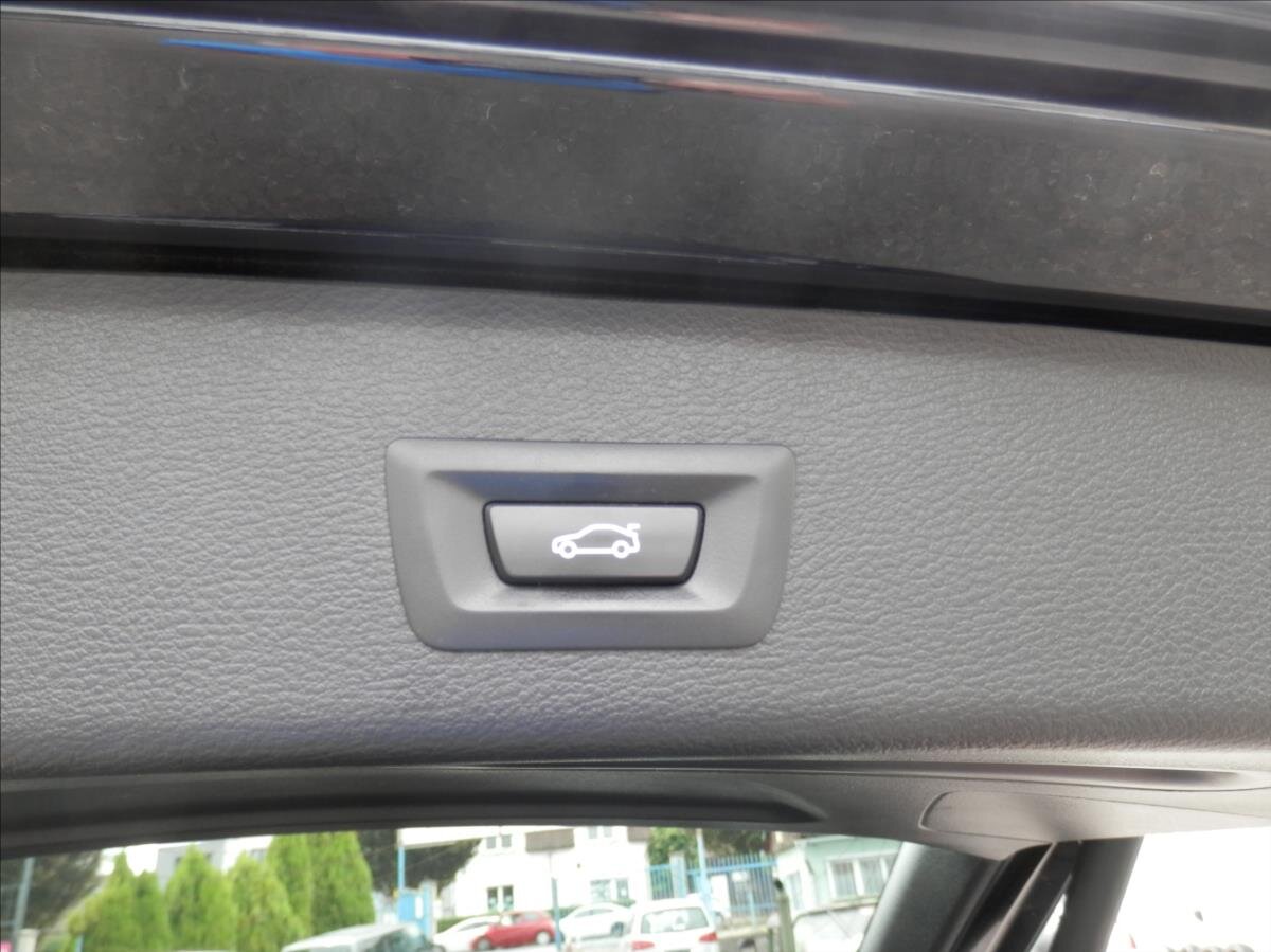 BMW X3 SUV 2,0 l 140 kw