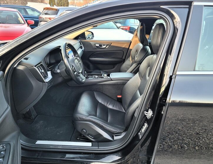 Volvo V60 Kombi 2,0 l 251 kw