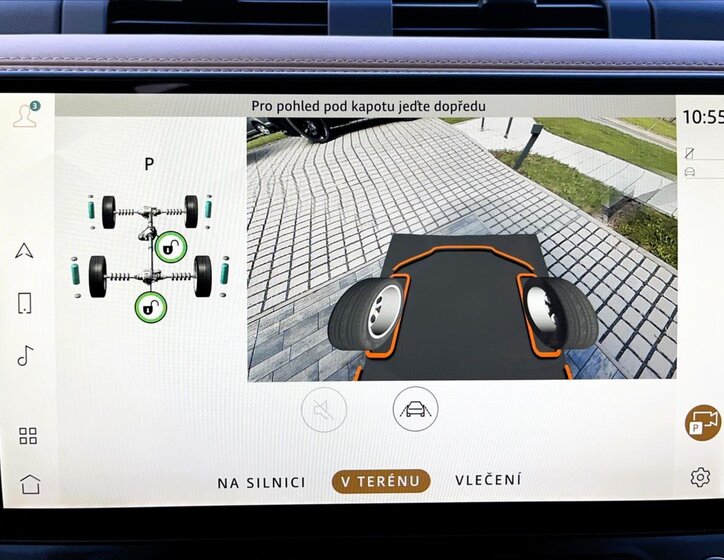 Land Rover Defender 22