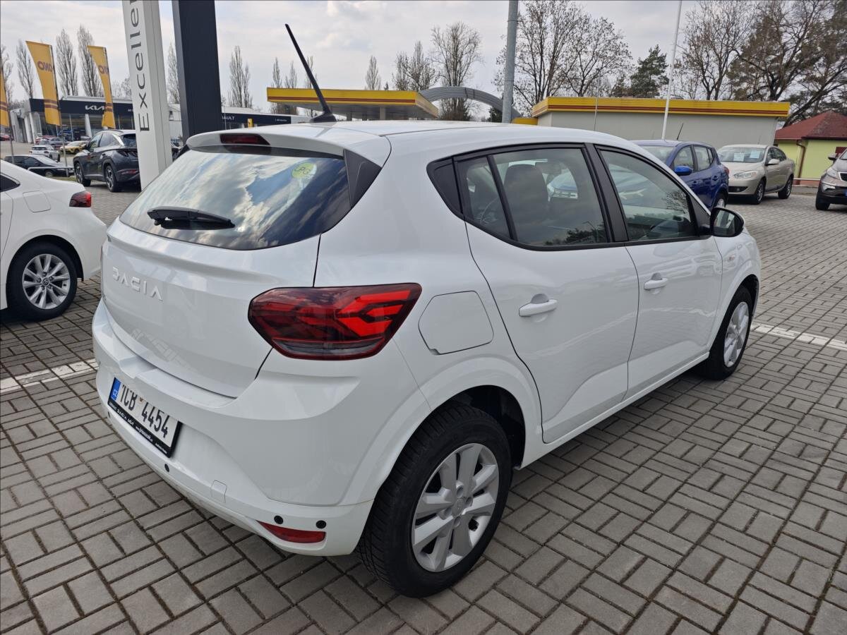 Dacia Sandero Hatchback 999,0 67 kw