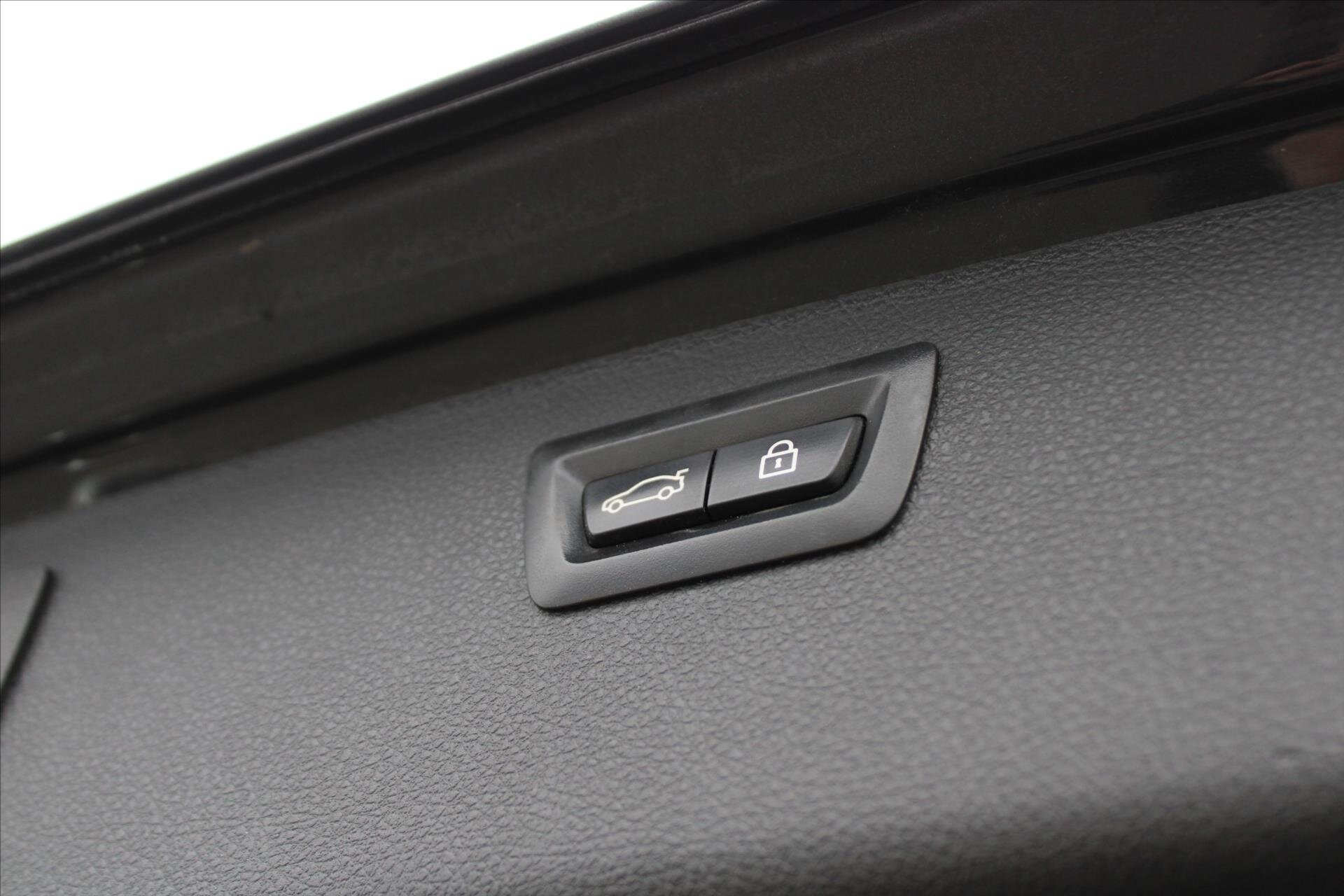 BMW Řada 3 Kombi 3,0 l 190 kw