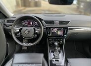 Škoda Superb 9