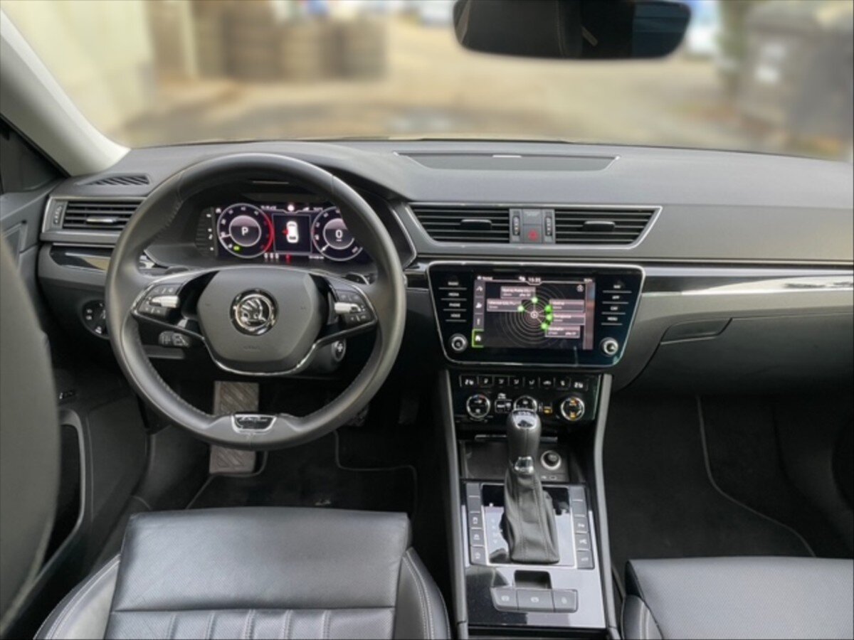 Škoda Superb