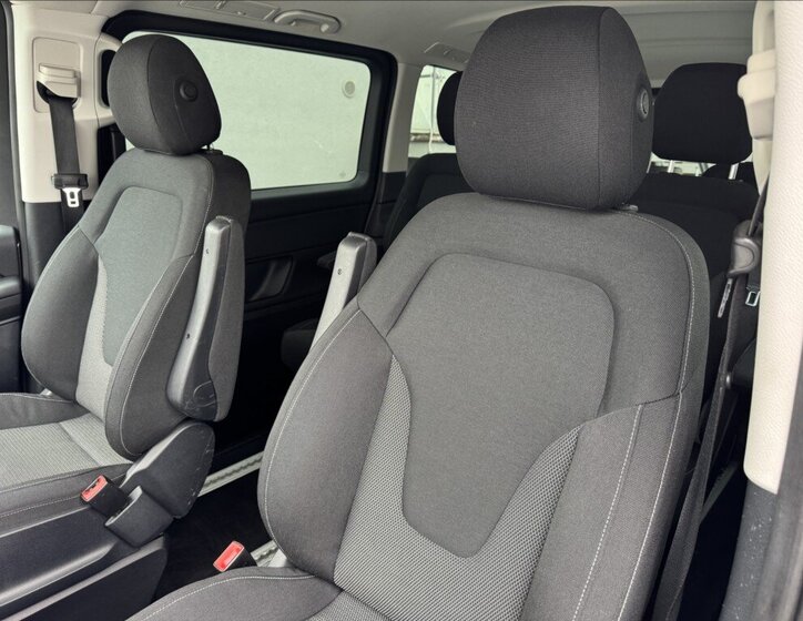 Mercedes-Benz Třídy V Kombi 2,1 l 120 kw