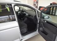 Volkswagen Touran 13