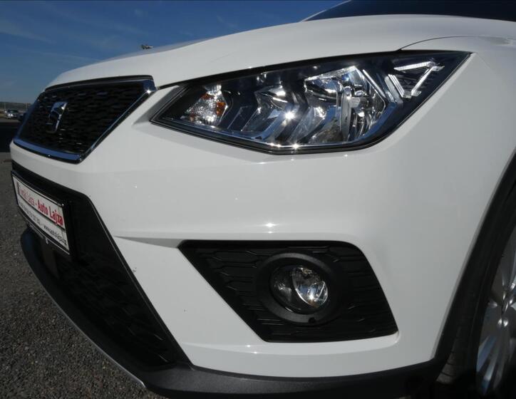 Seat Arona 4